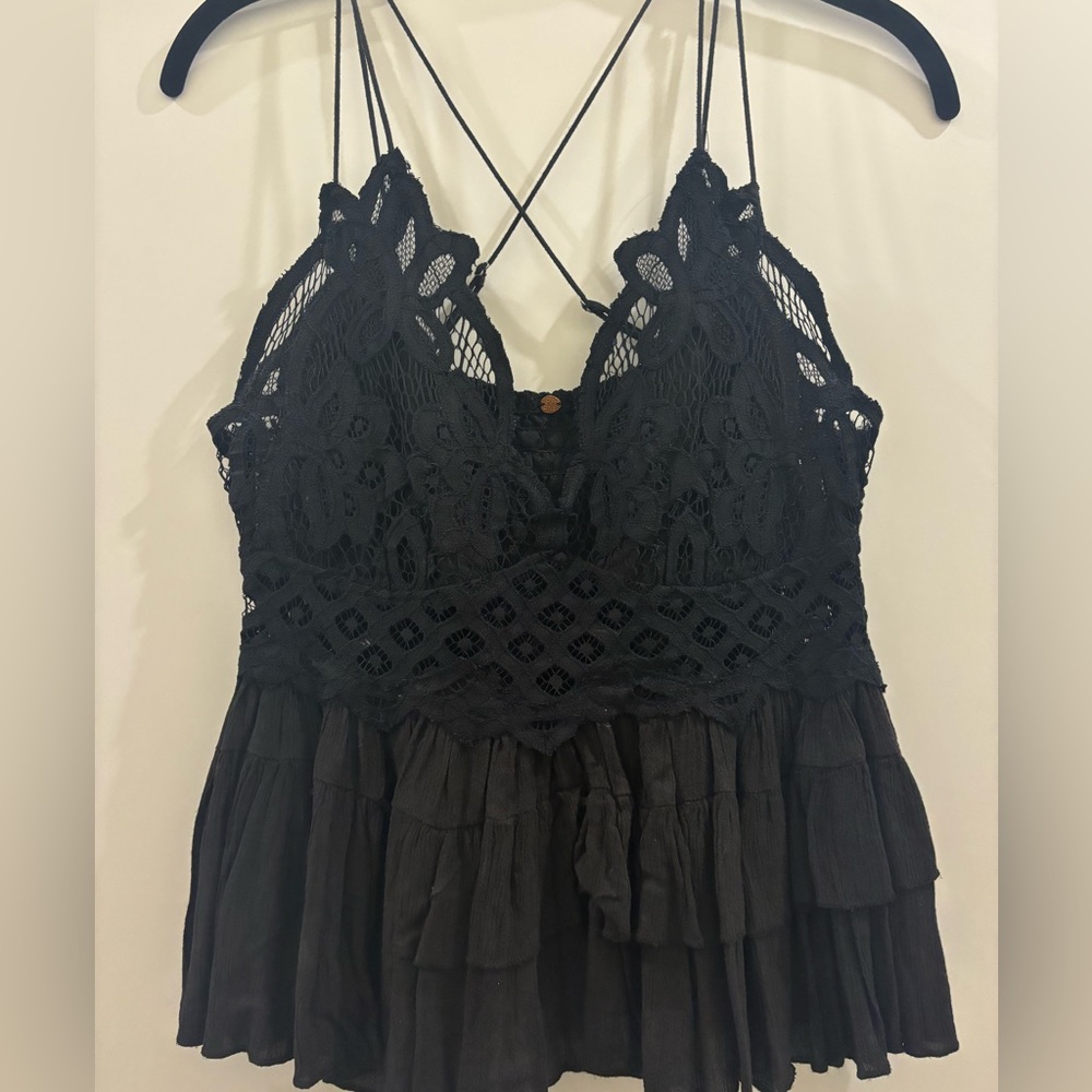 Free People lace tank top. Black.
